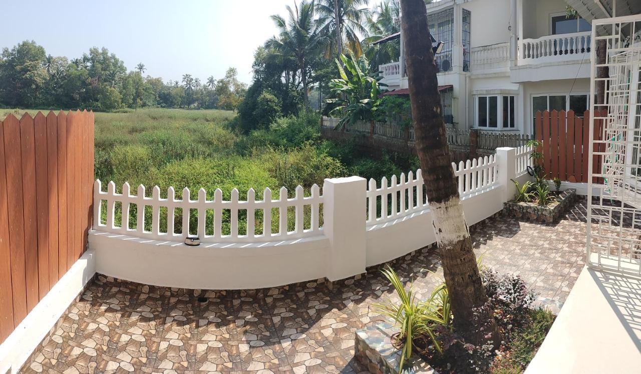 White House Villa *